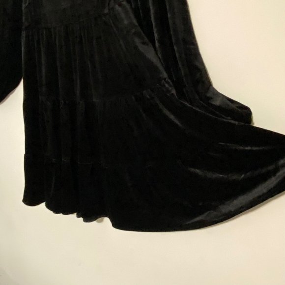 Lucy Paris Melissa Black Velvet Tiered Babydoll Dress - Picture 13 of 16